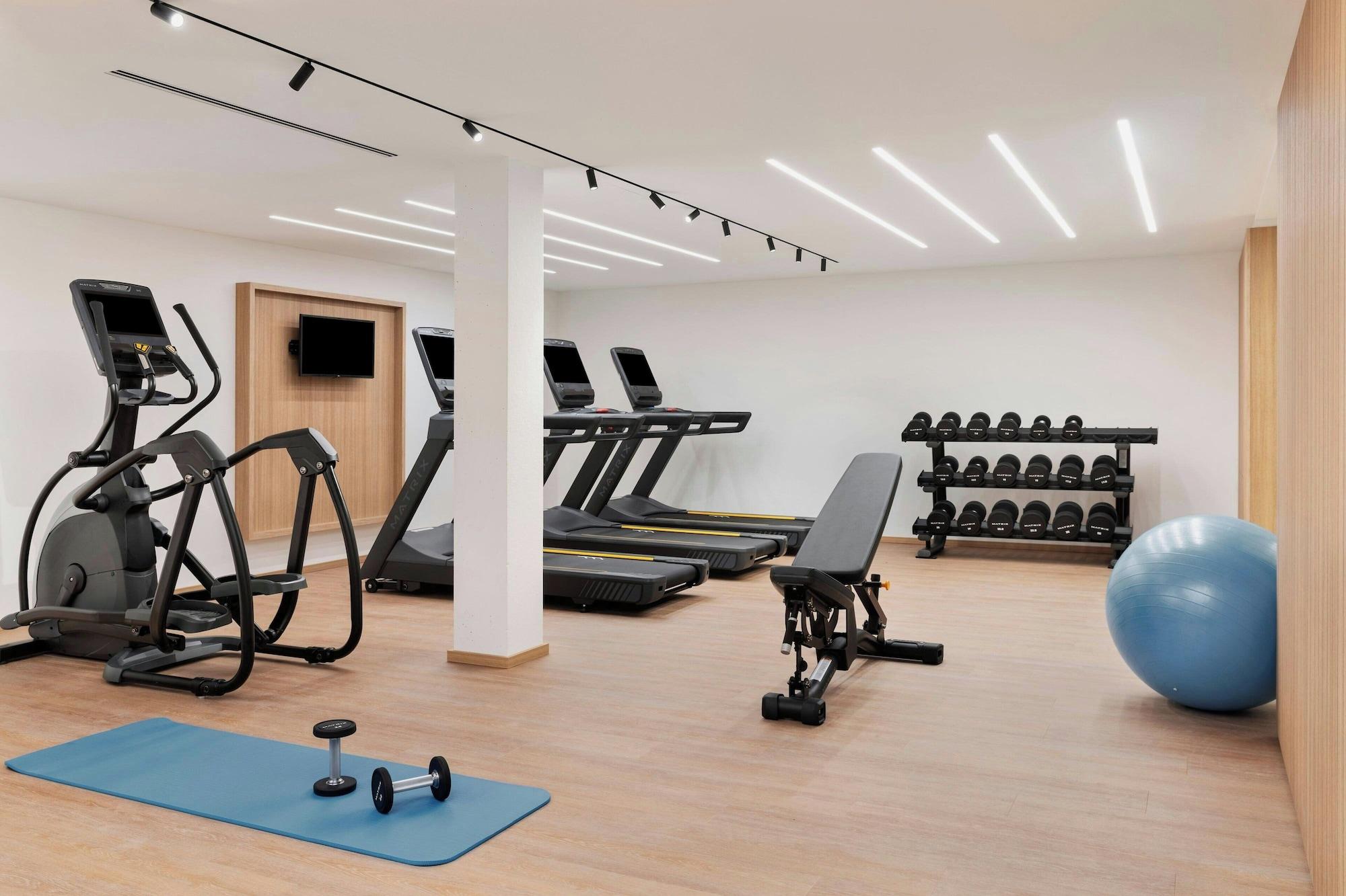 Gimnasio Courtyard By Marriott Biel/Bienne