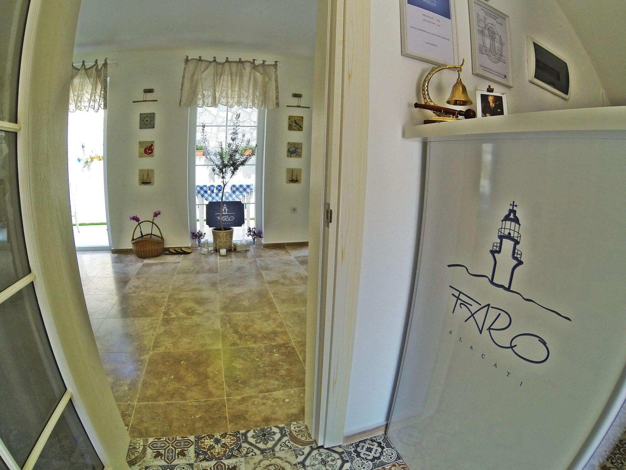 Vista Lobby Faro Alacati