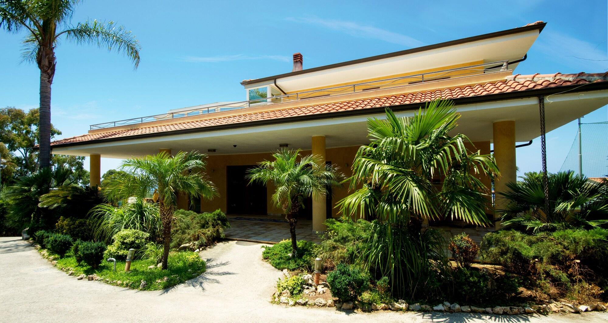 Vista Exterior TONICELLO Hotel Resort & SPA