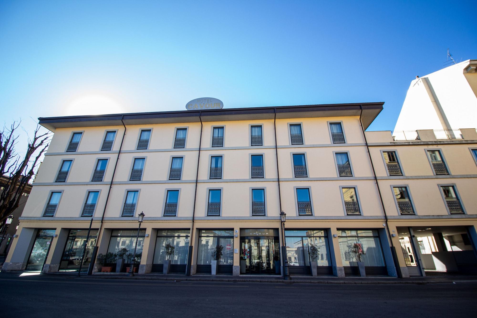 Vista Exterior Hotel Cavour by LVG Hotel Collection