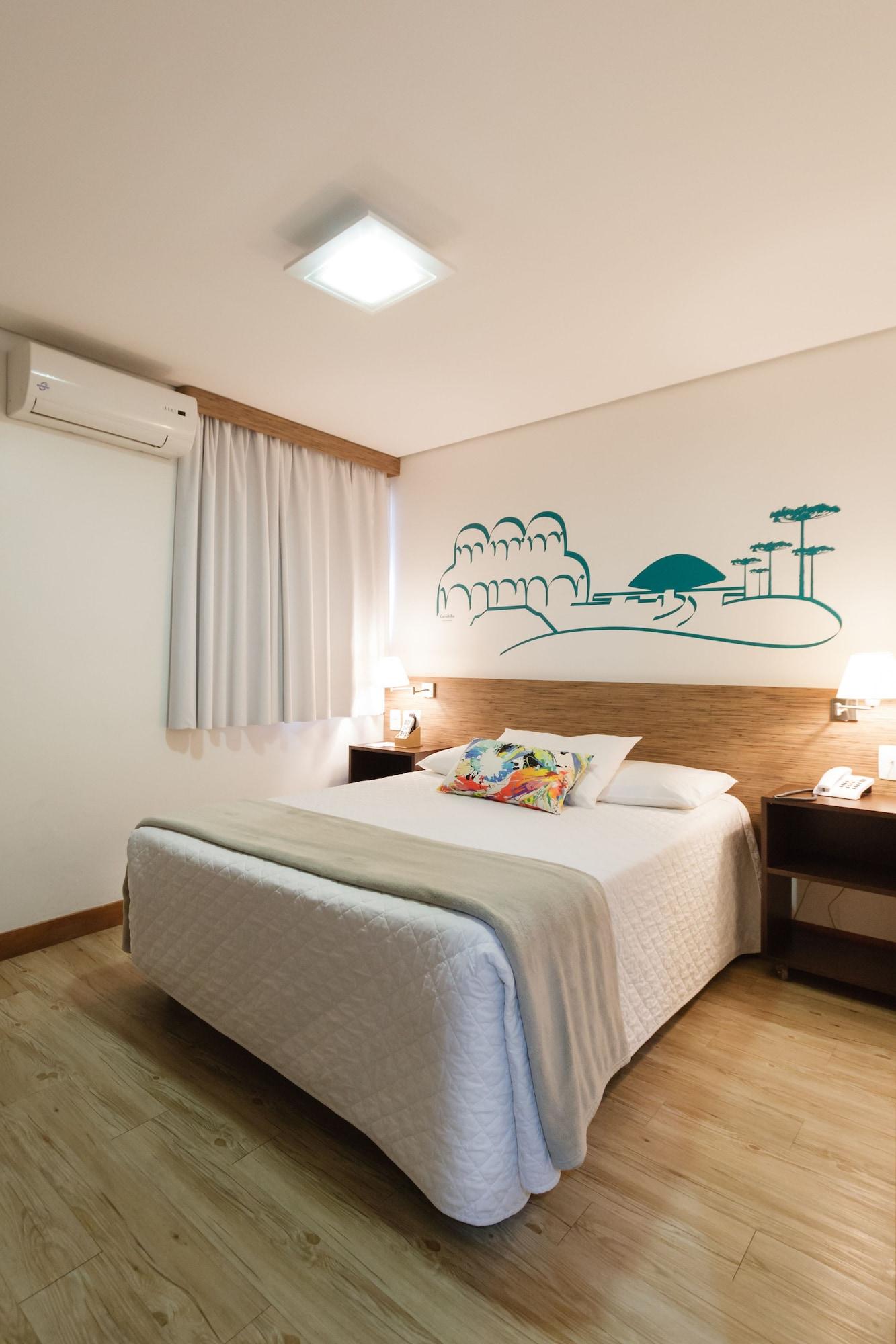 Varios Garibaldi Business Hotel
