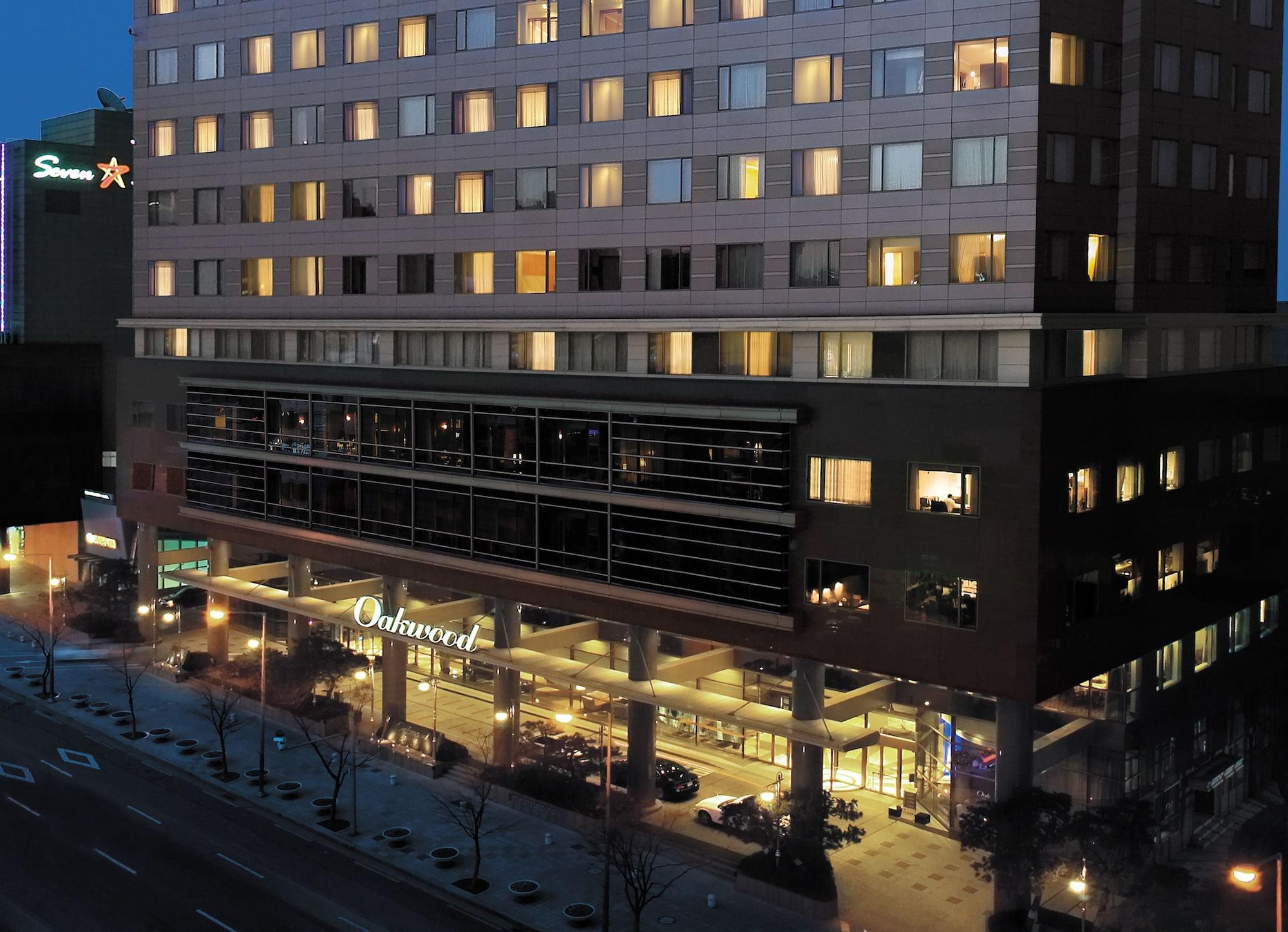 Vista Exterior Oakwood Premier Coex Center