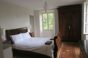 Alquiler Vacacional - SPACIEUSE ET BELLE maison 4ch 4sdb, piscine privee, grand jardin Internet et TV