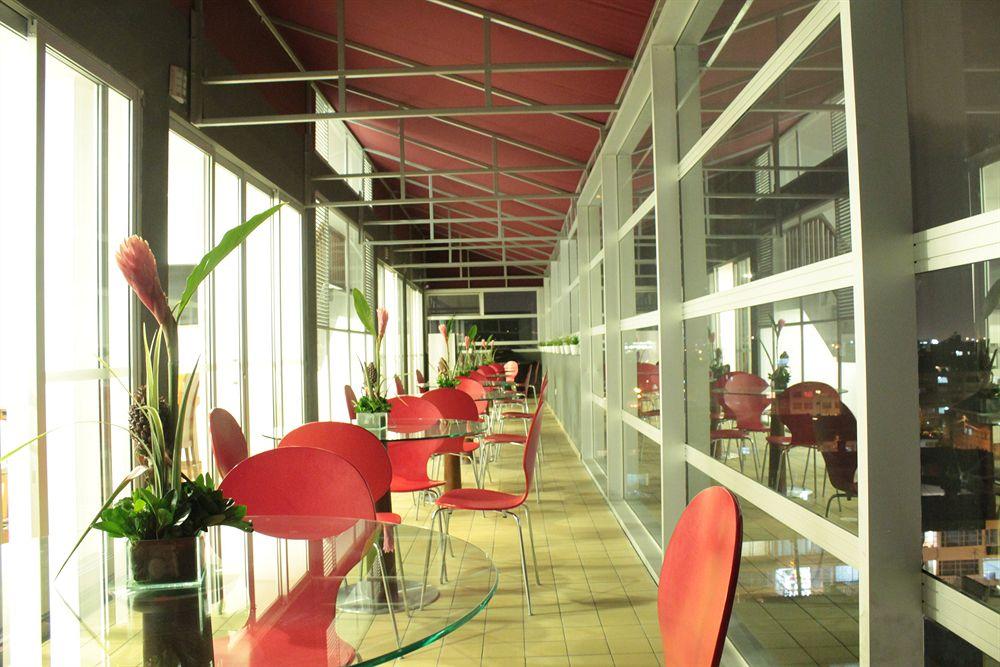 Bar/Salón Hotel Macao Colombia