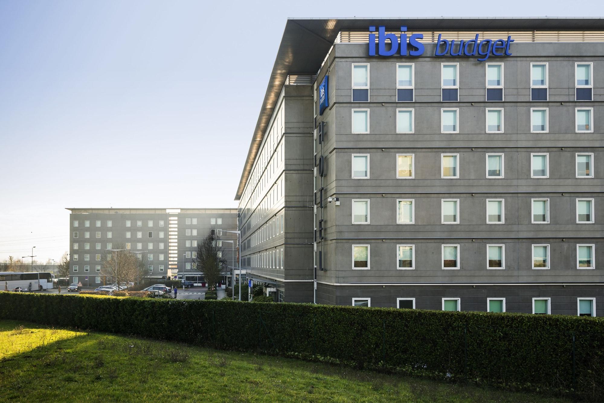 Vista Exterior ibis budget Roissy CDG Paris Nord 2