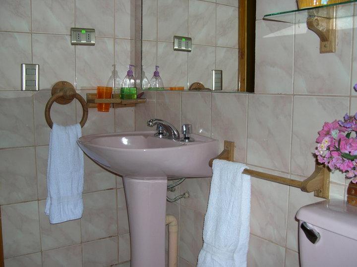 Baño Los Gualles de la Candelaria Apart Hotel