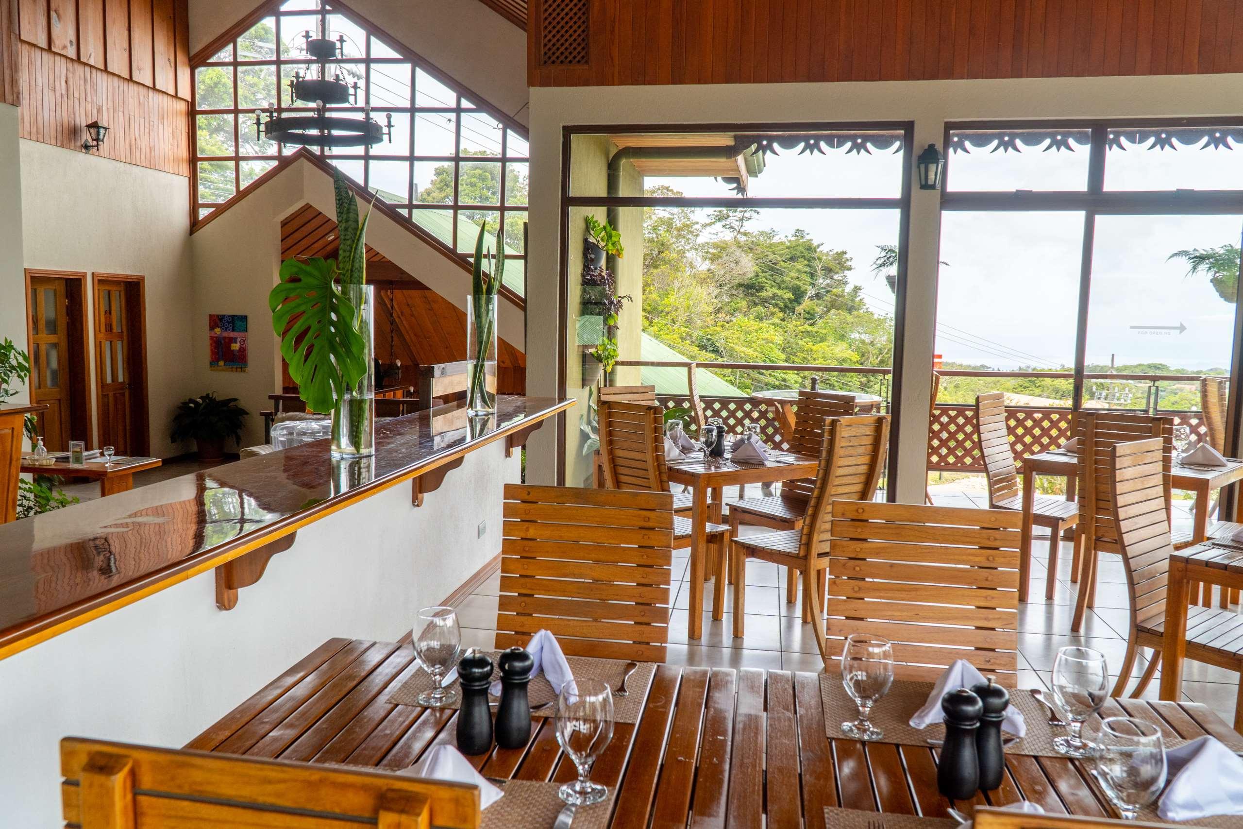 Restaurant Ficus Sunset Suites