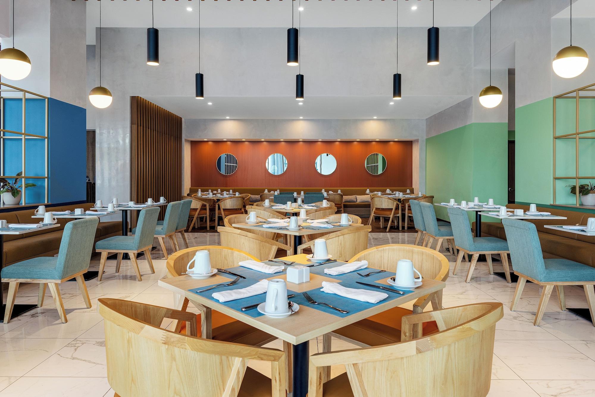 Restaurant Hilton Garden Inn San Jose Airport City Mall