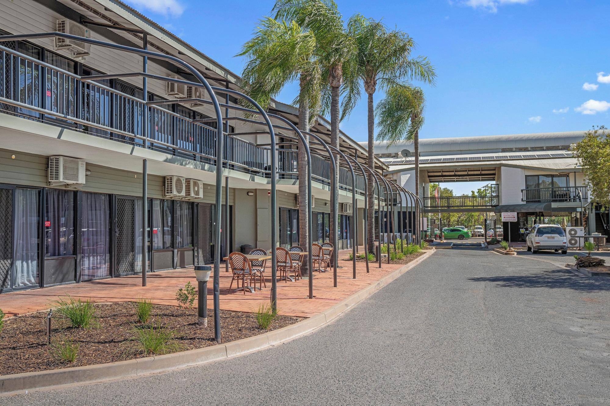 Vista Lobby Diplomat Hotel Alice Springs