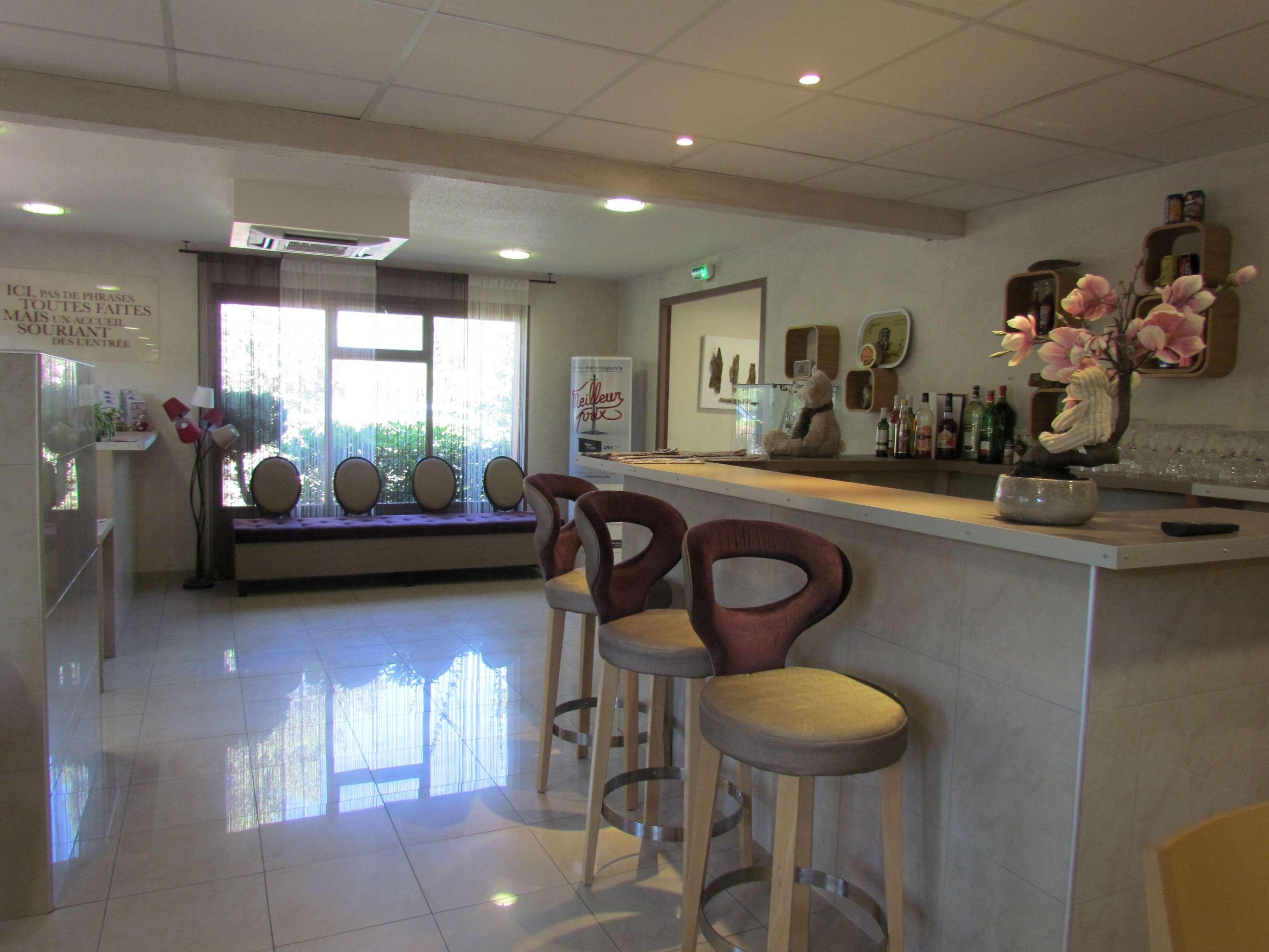 Bar/Salón Kyriad Montpellier Nord Parc Euromedecine