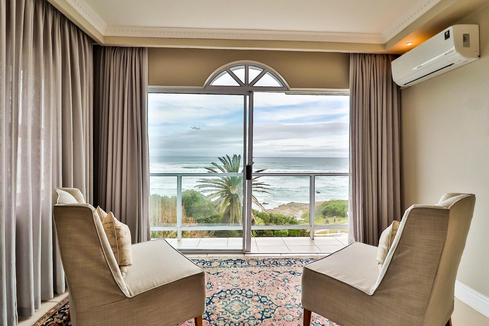 Playa Hermanus Beachfront Lodge