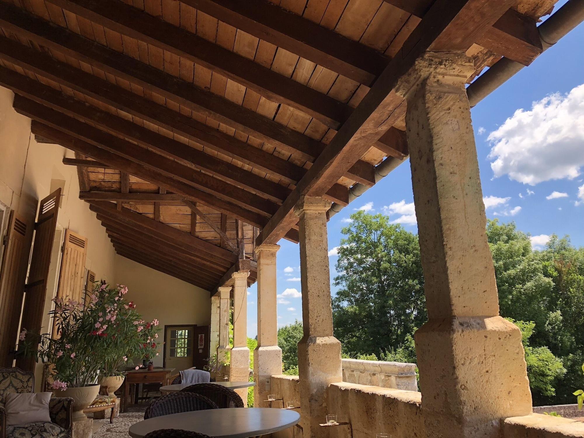 Vista Exterior Le Chatenet