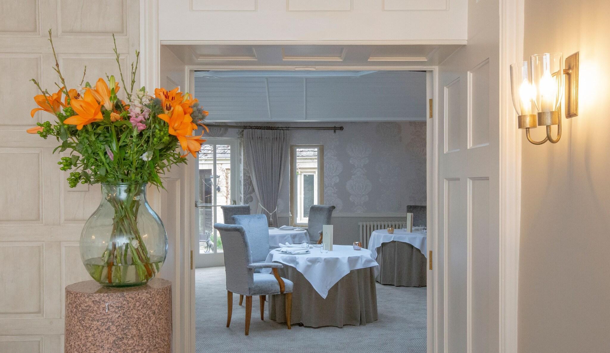 Restaurant Lords of the Manor Hotel