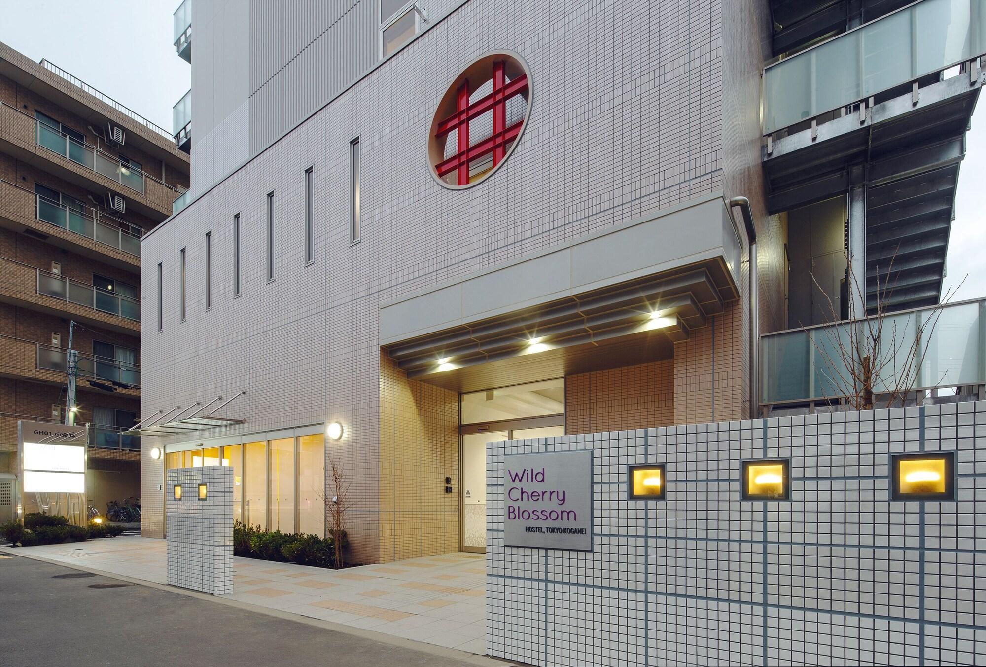 Vista Exterior Wild Cherry Blossom Hostel Tokyo Koganei