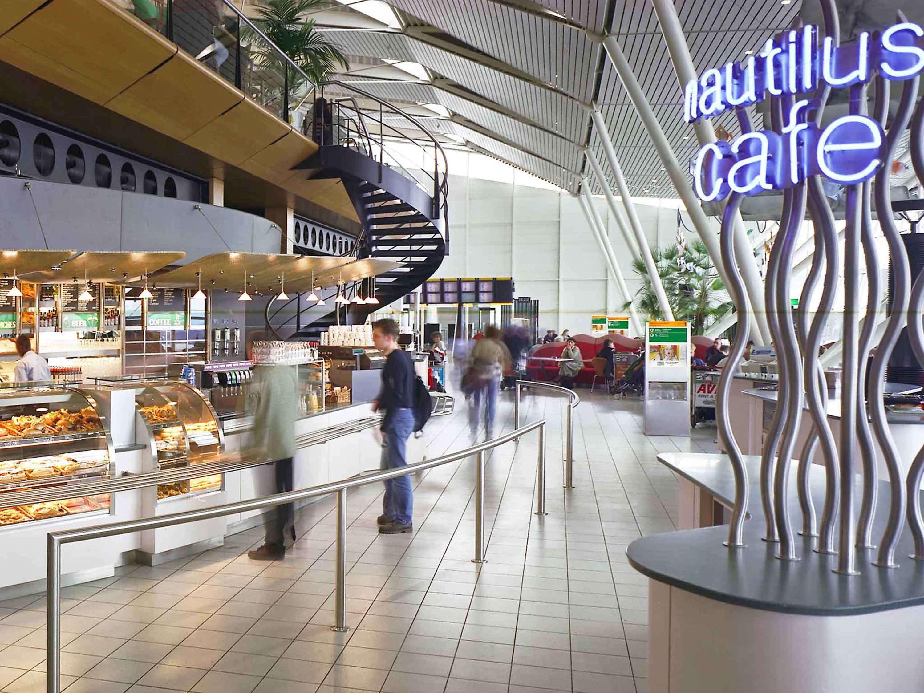 Bar/Salón Mercure Hotel Schiphol Terminal