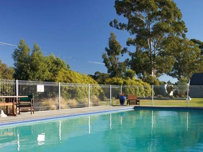 Vista Piscina Vintner's Retreat