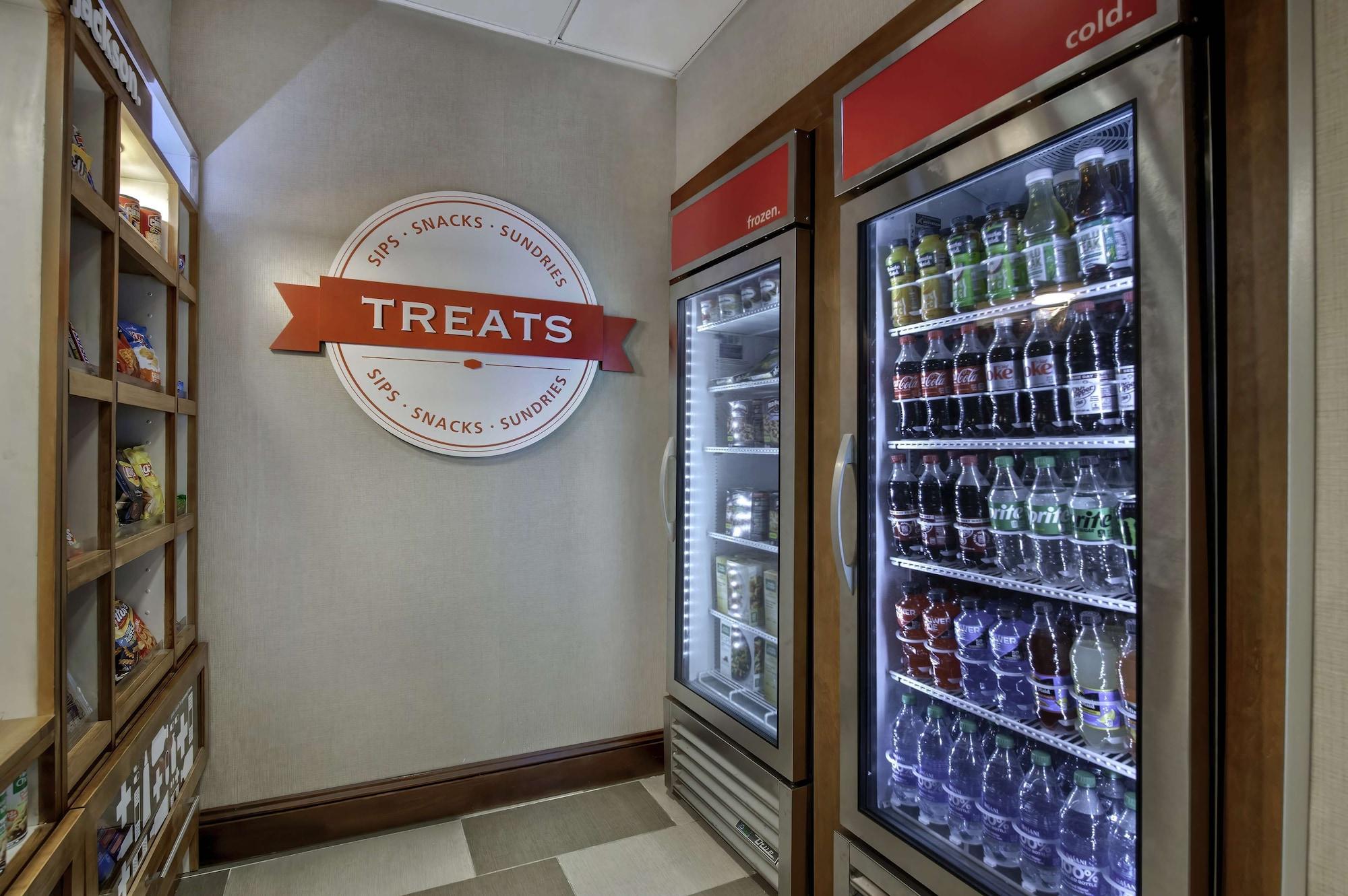 Bar/Salón Hampton Inn & Suites Jackson