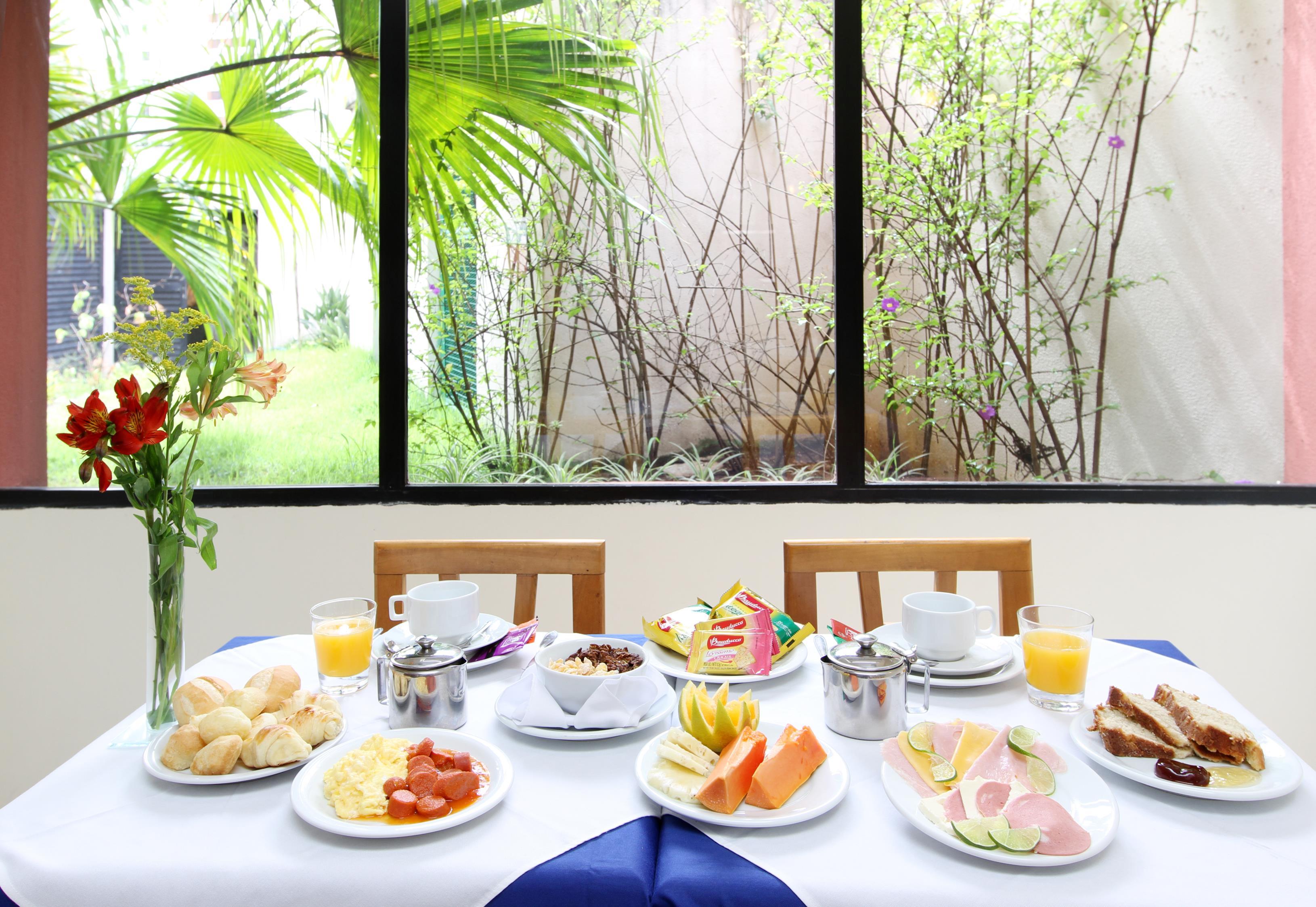 Restaurant Travel Inn Conde Luciano