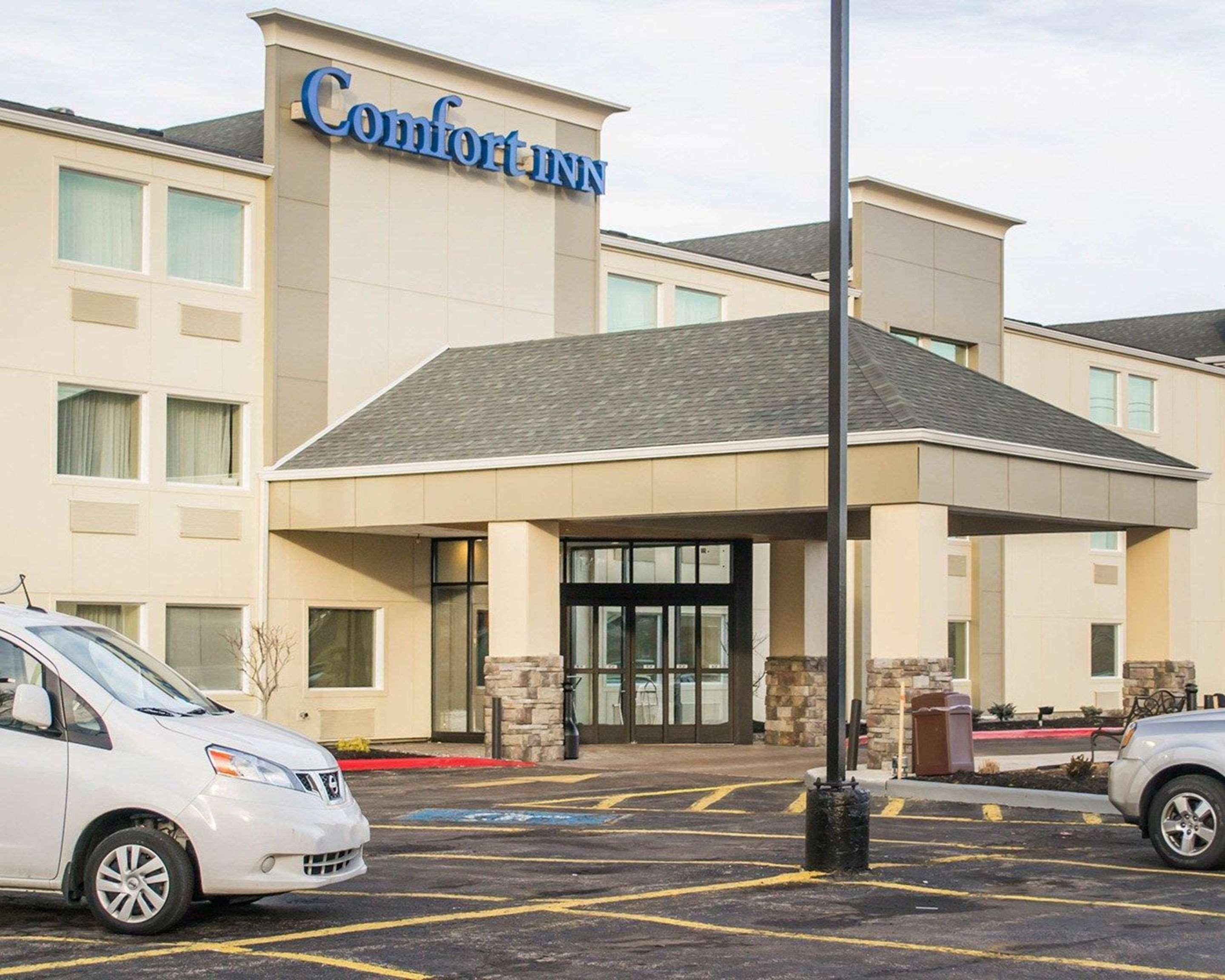 Vista Exterior Comfort Inn Mayfield Heights Cleveland East