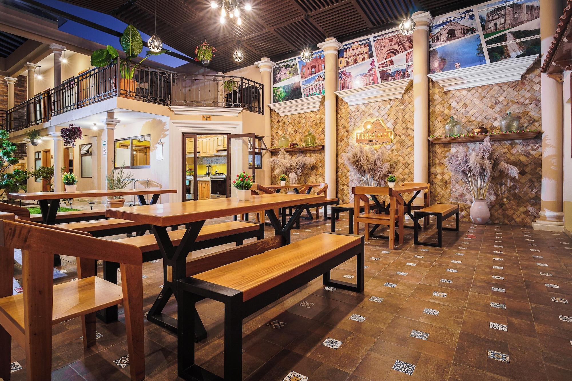 Vista Lobby Tierra Alta Hostal