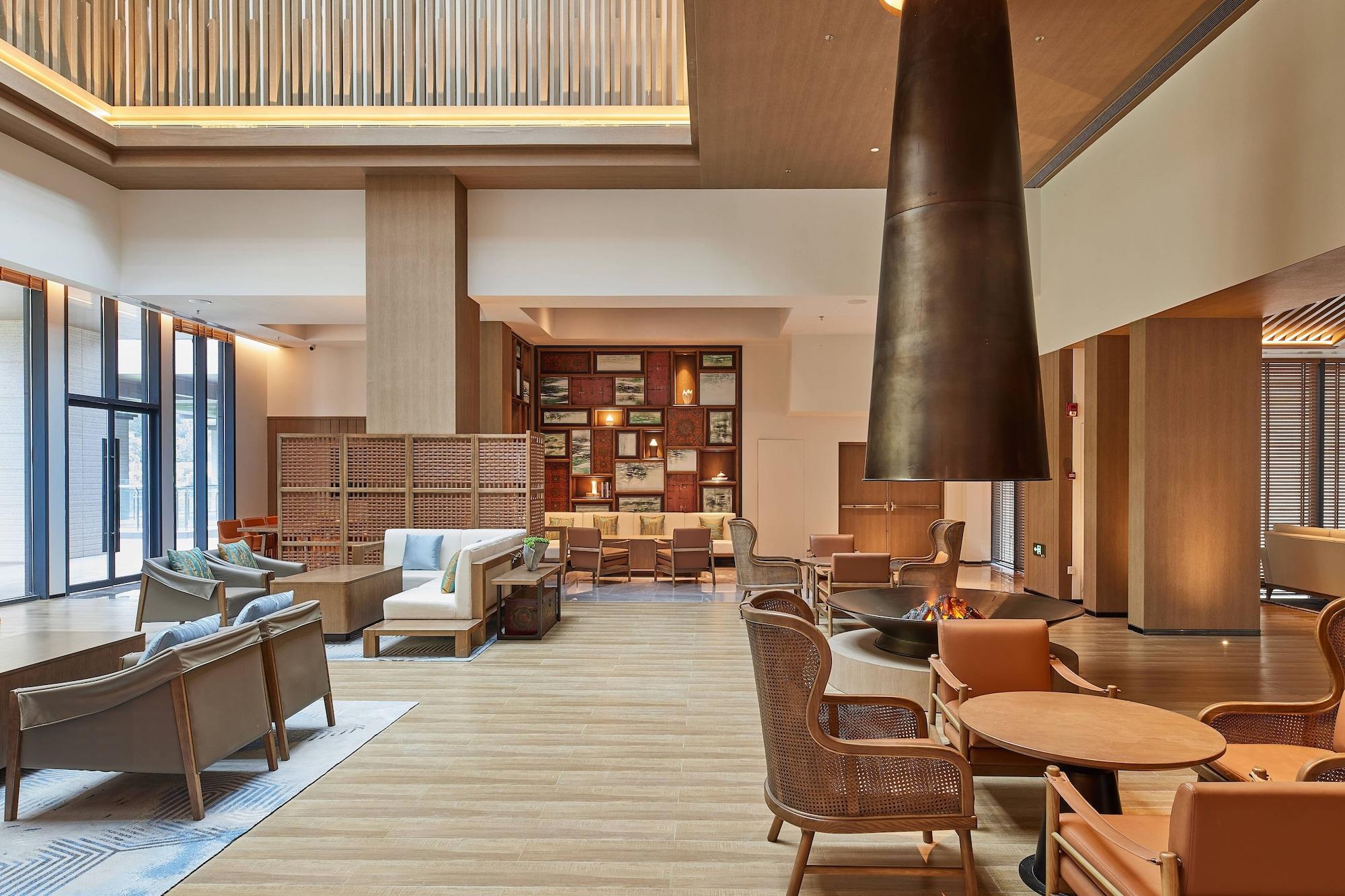 Vista Lobby Delta Hotels By Marriott Jiuzhaigou