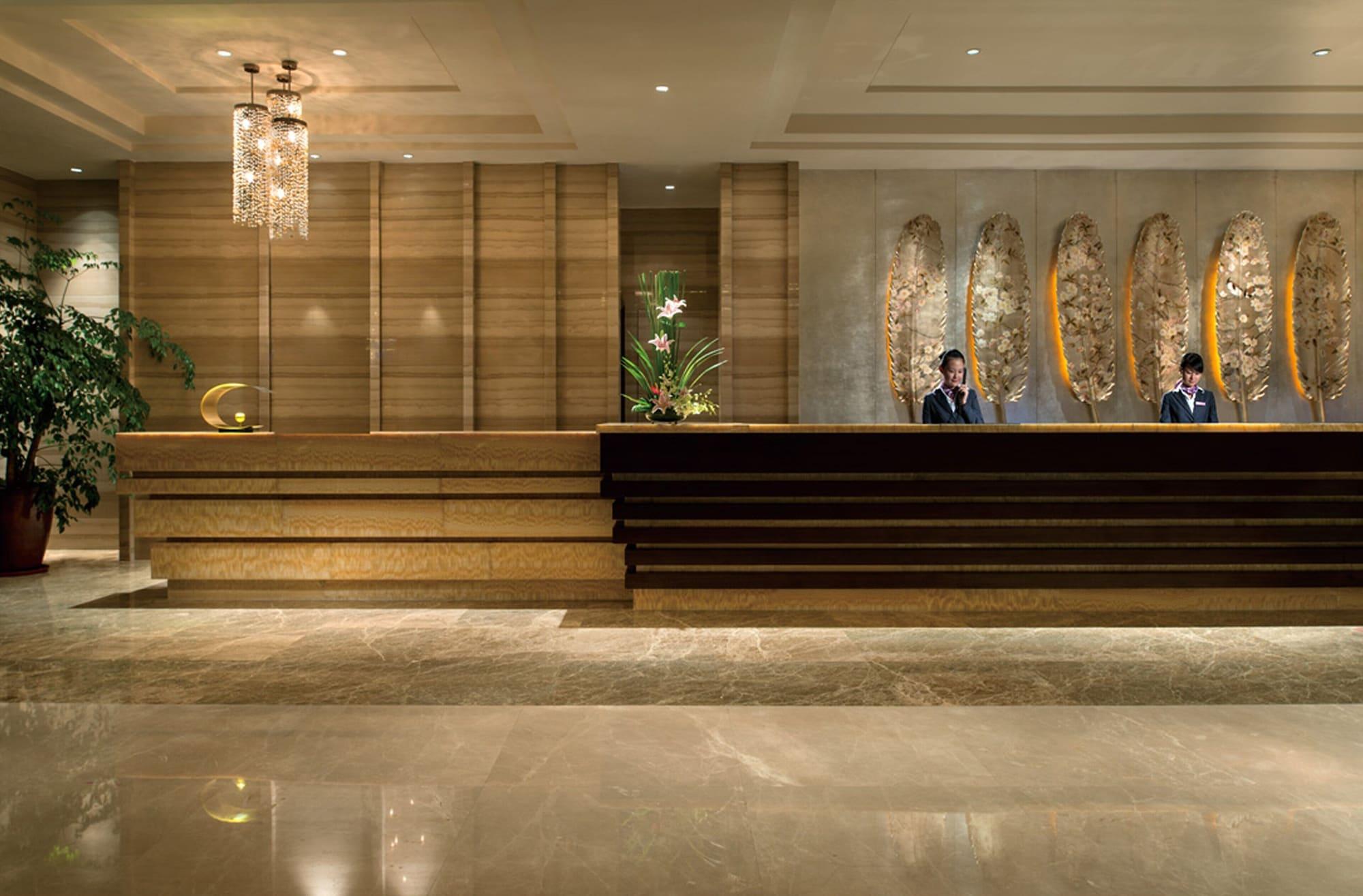 Vista Lobby Crowne Plaza Hefei by IHG