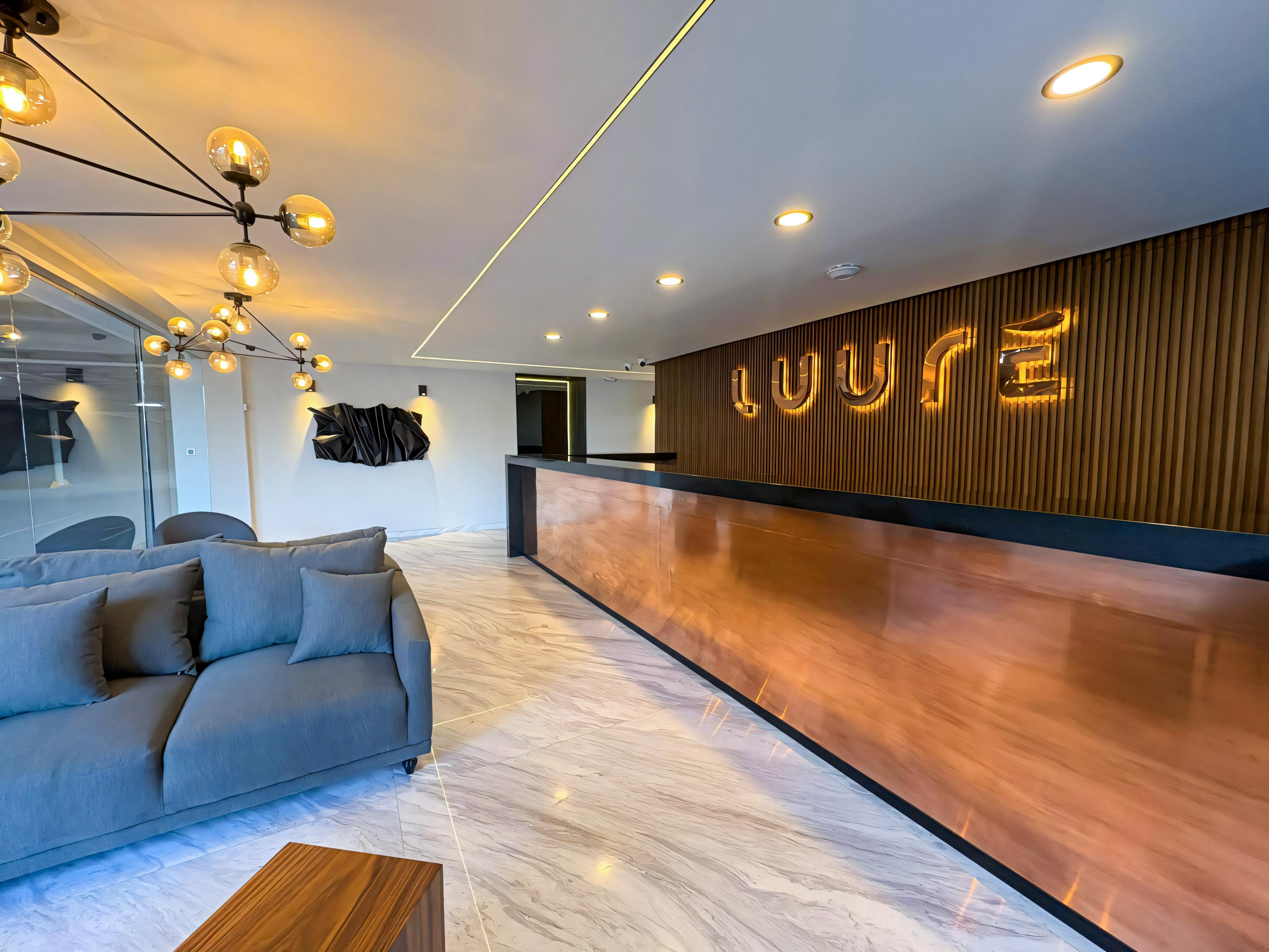 Vista Lobby HOTEL LUURE