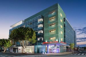 Alojamiento - Hampton Inn & Suites Santa Monica