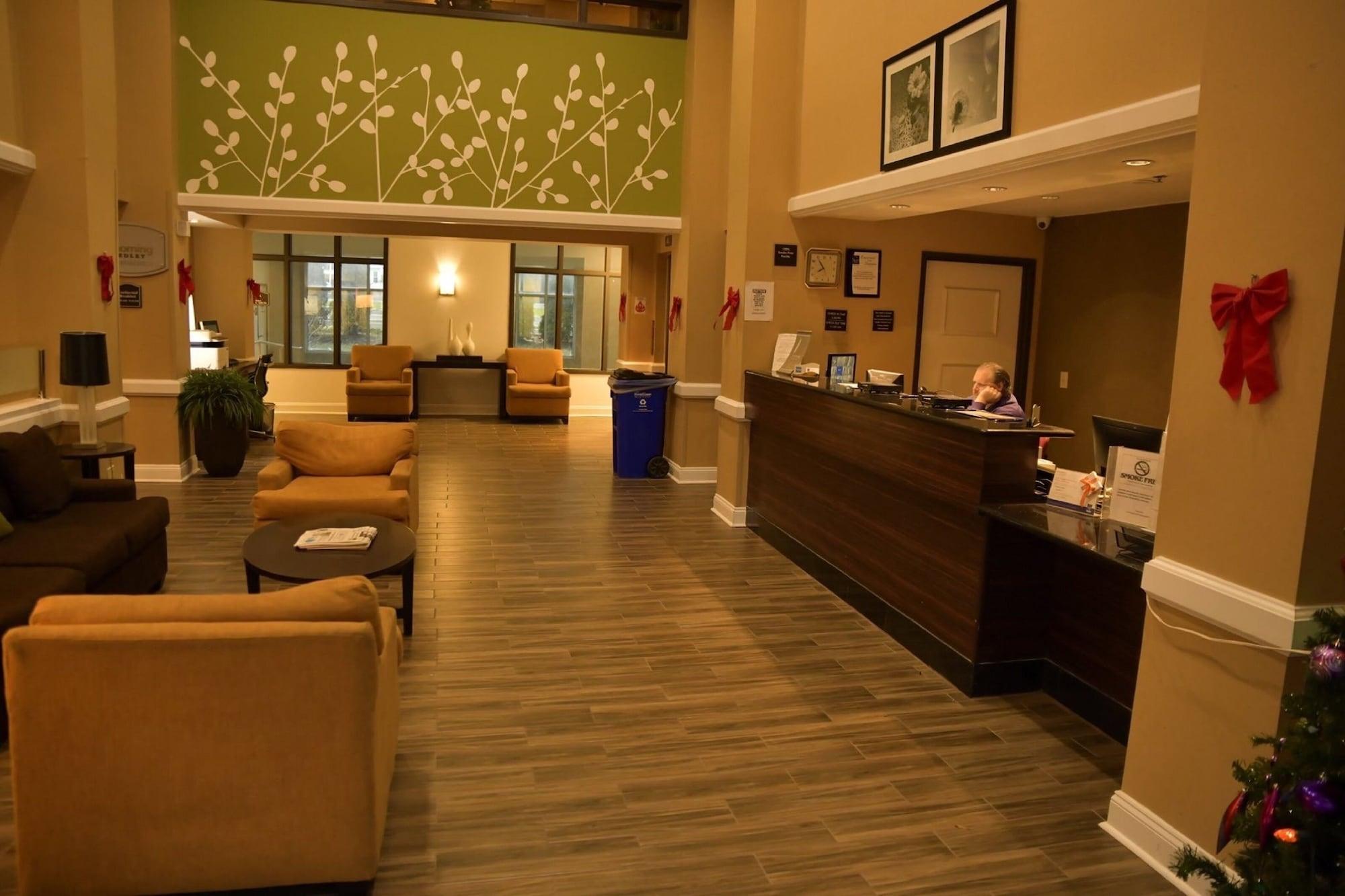 Vista Lobby Sleep Inn & Suites Laurel near Fort Meade