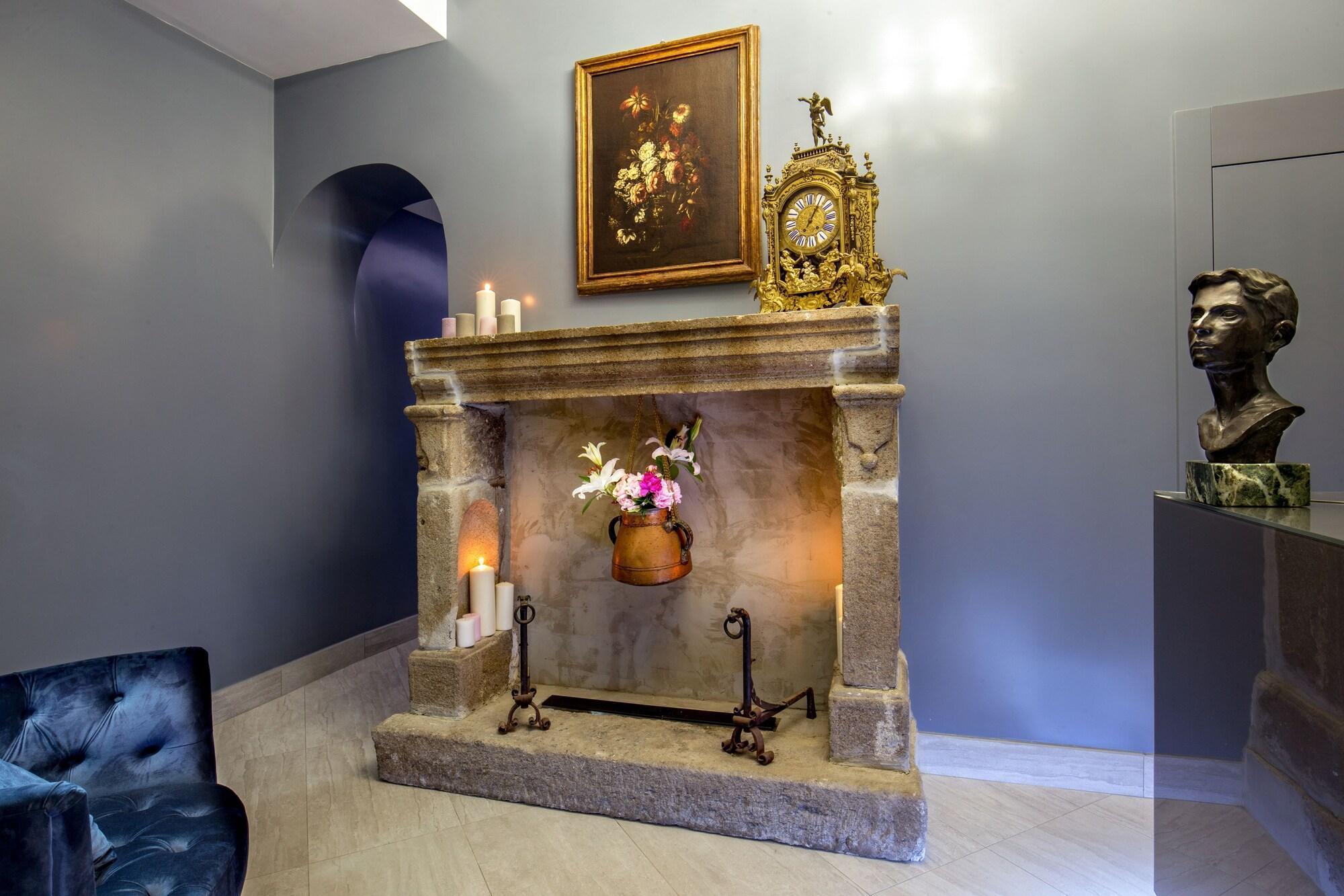 Instalaciones Recreativas GCF Luxury Suites, Guest House
