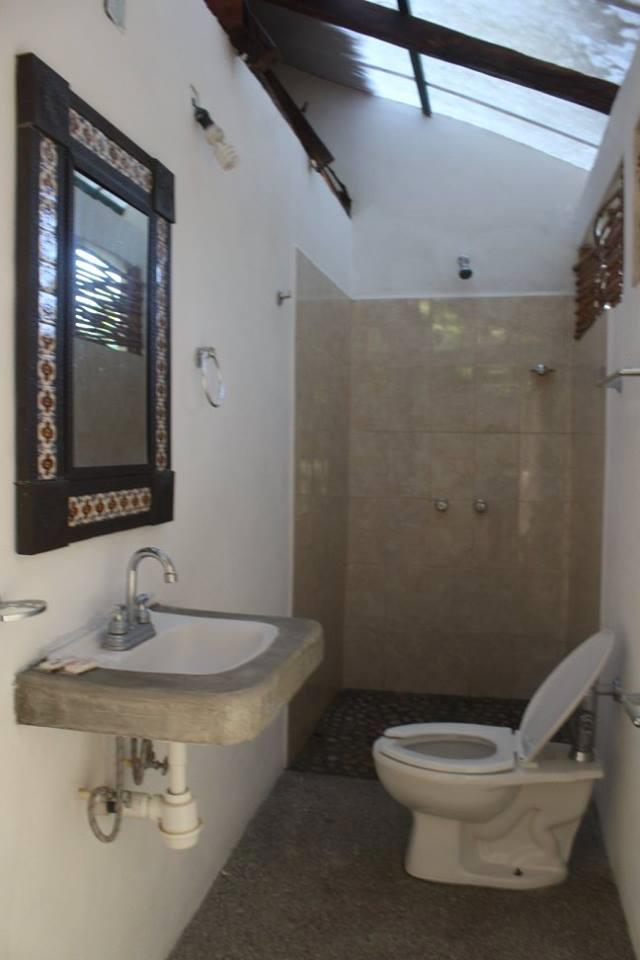 Baño Rancho Mi Chaparrita