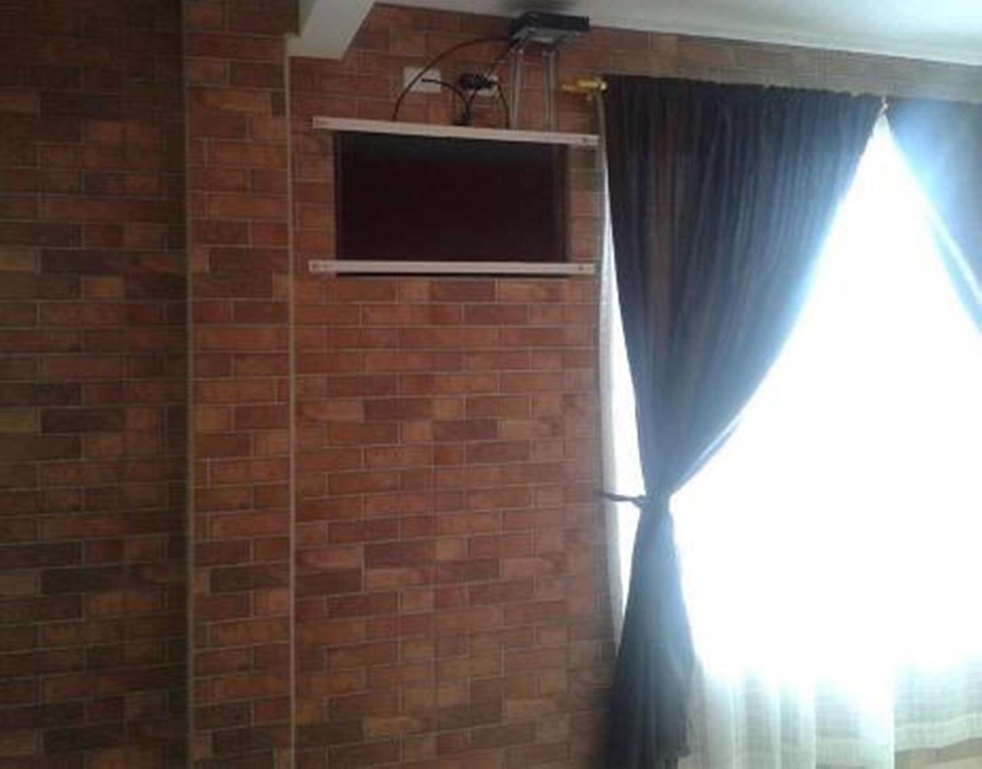 Vista Lobby Magenta V.I.P.