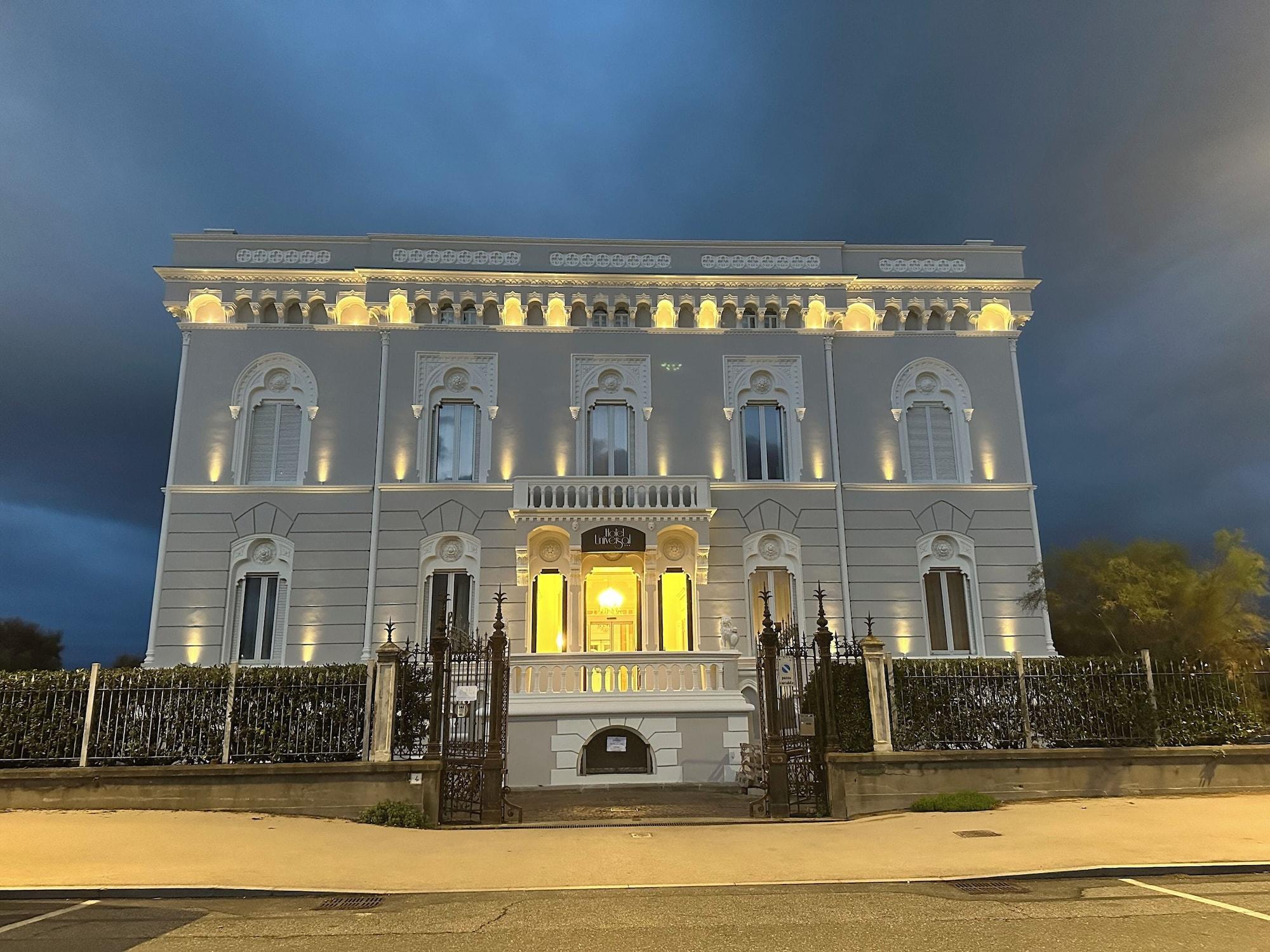 Vista Exterior Hotel Universal