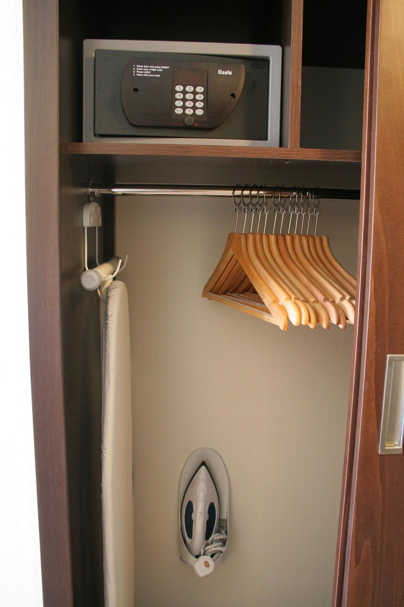 Set de Habitación Livadhiotis City Hotel