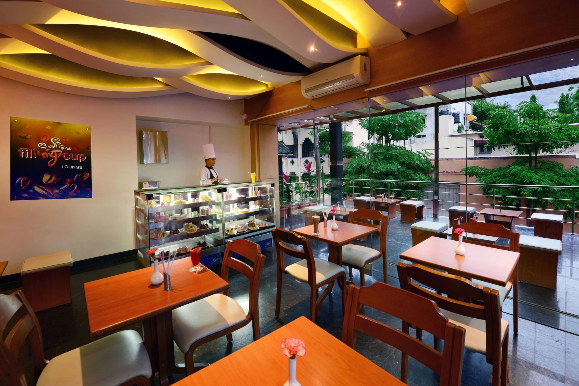 Bar/Salón Royal Ritis