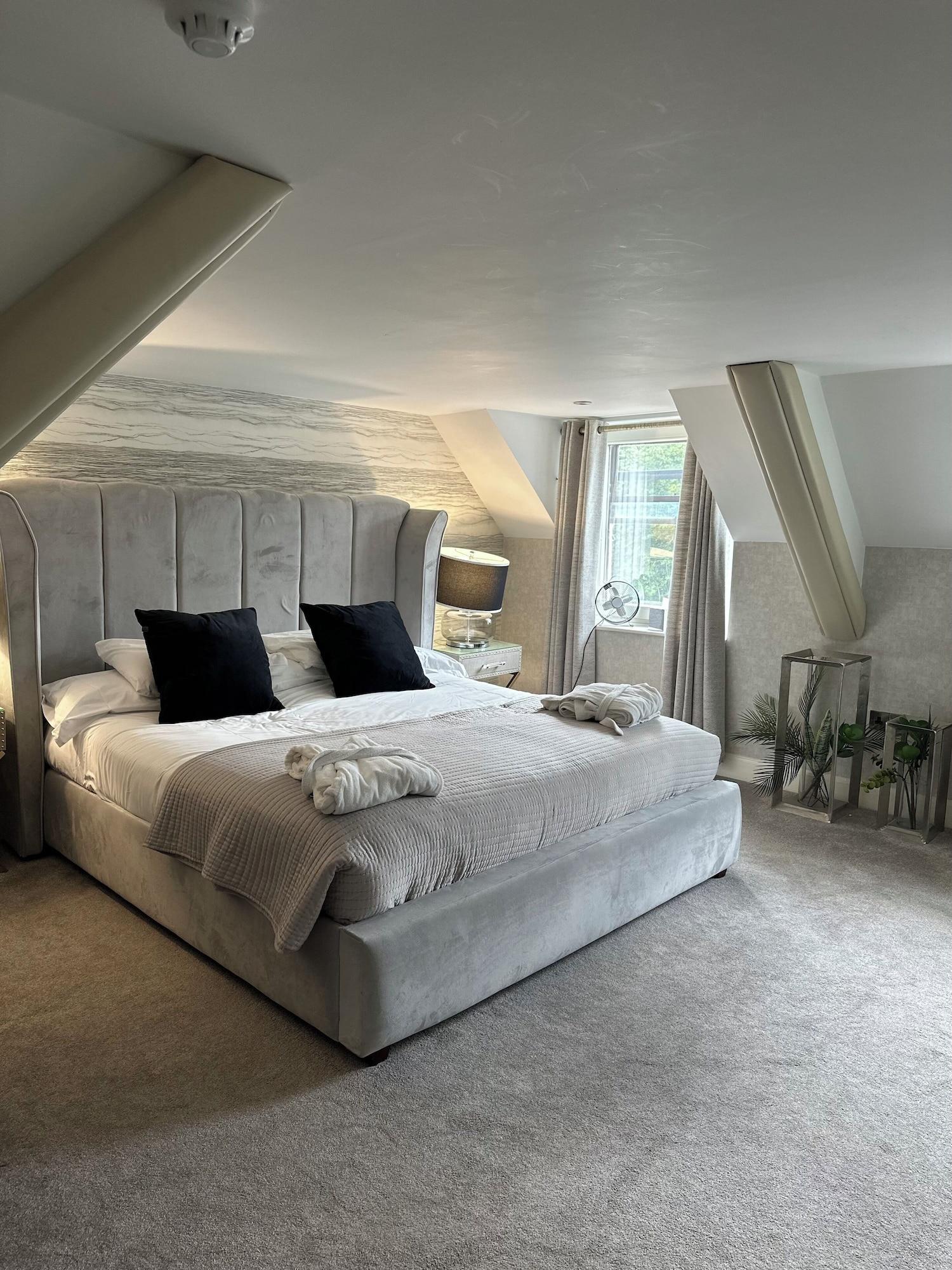 Varios OYO The Townhouse