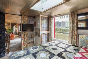 Alquiler Vacacional - A houseboat in the old center