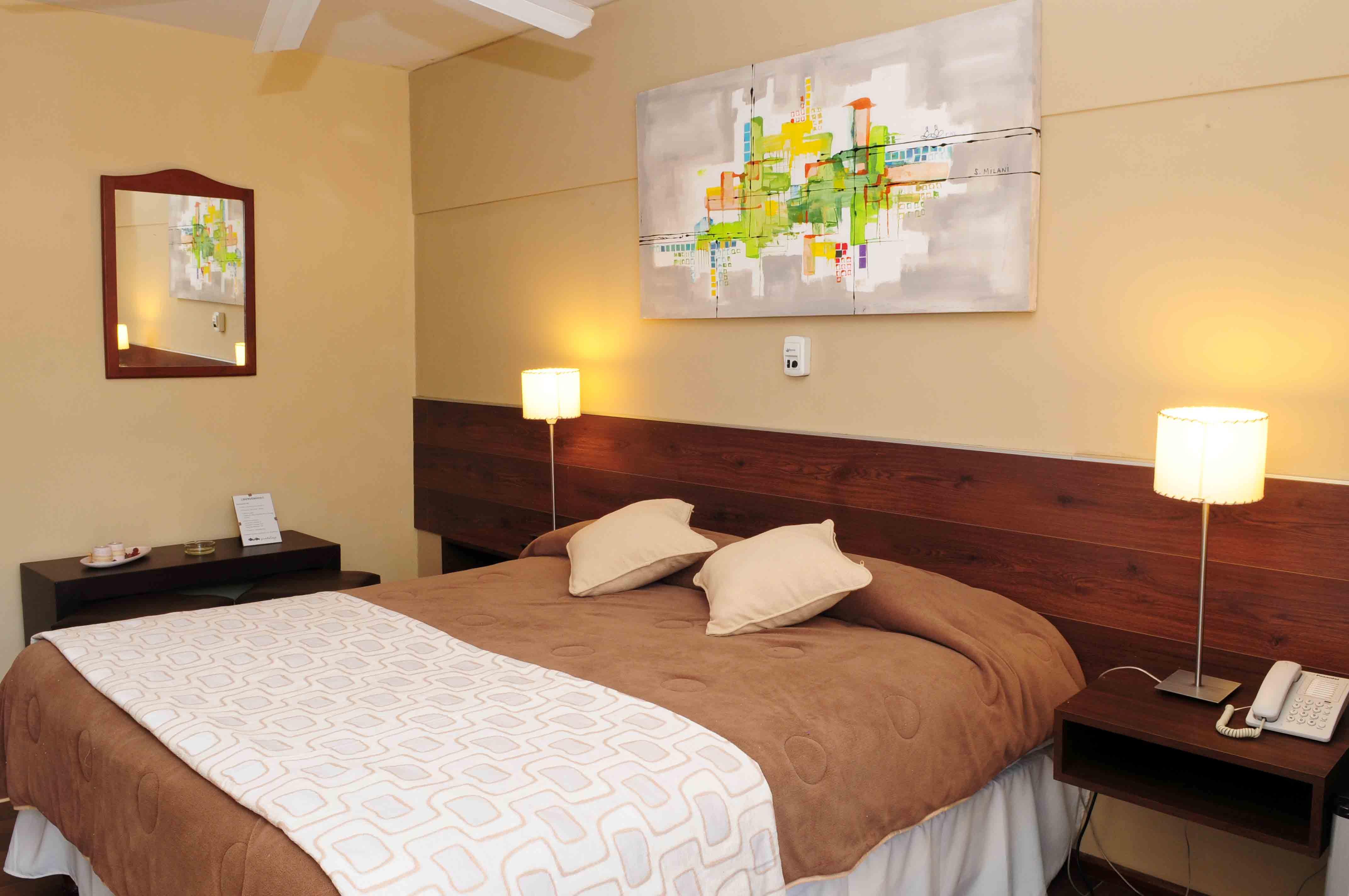 Hotel Costalago Suites