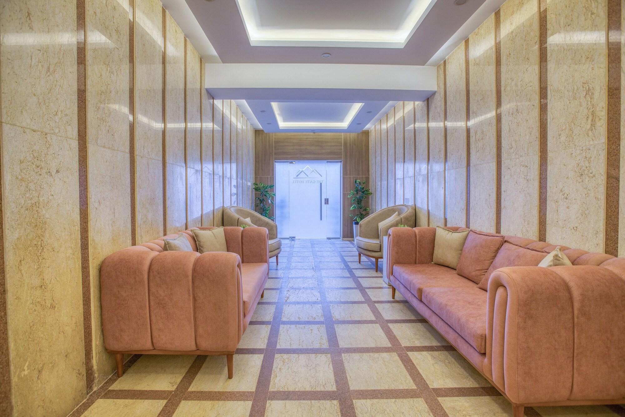 Varios The Gate Hotel Front Pyramids & Sphinx View
