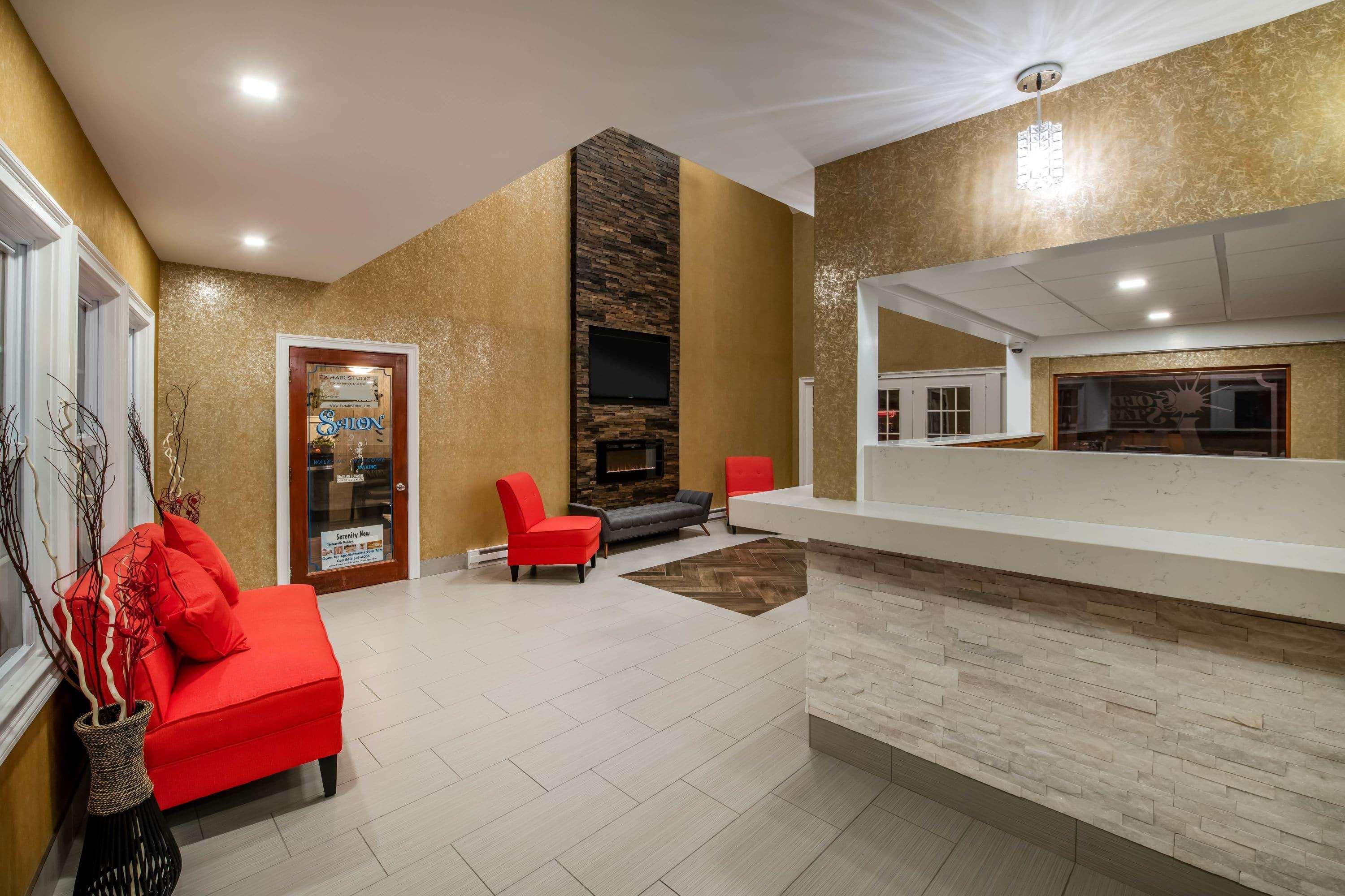 Vista Lobby Ramada by Wyndham Groton
