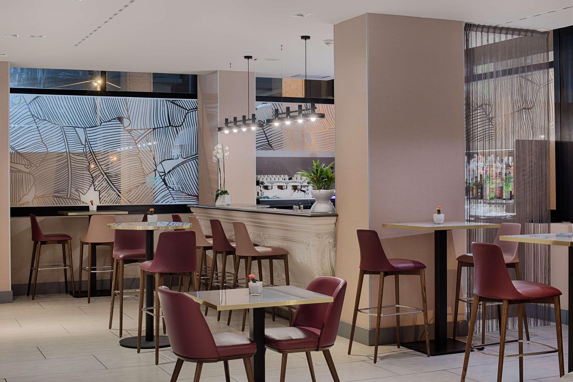 Bar/Salón NH Bologna de la Gare