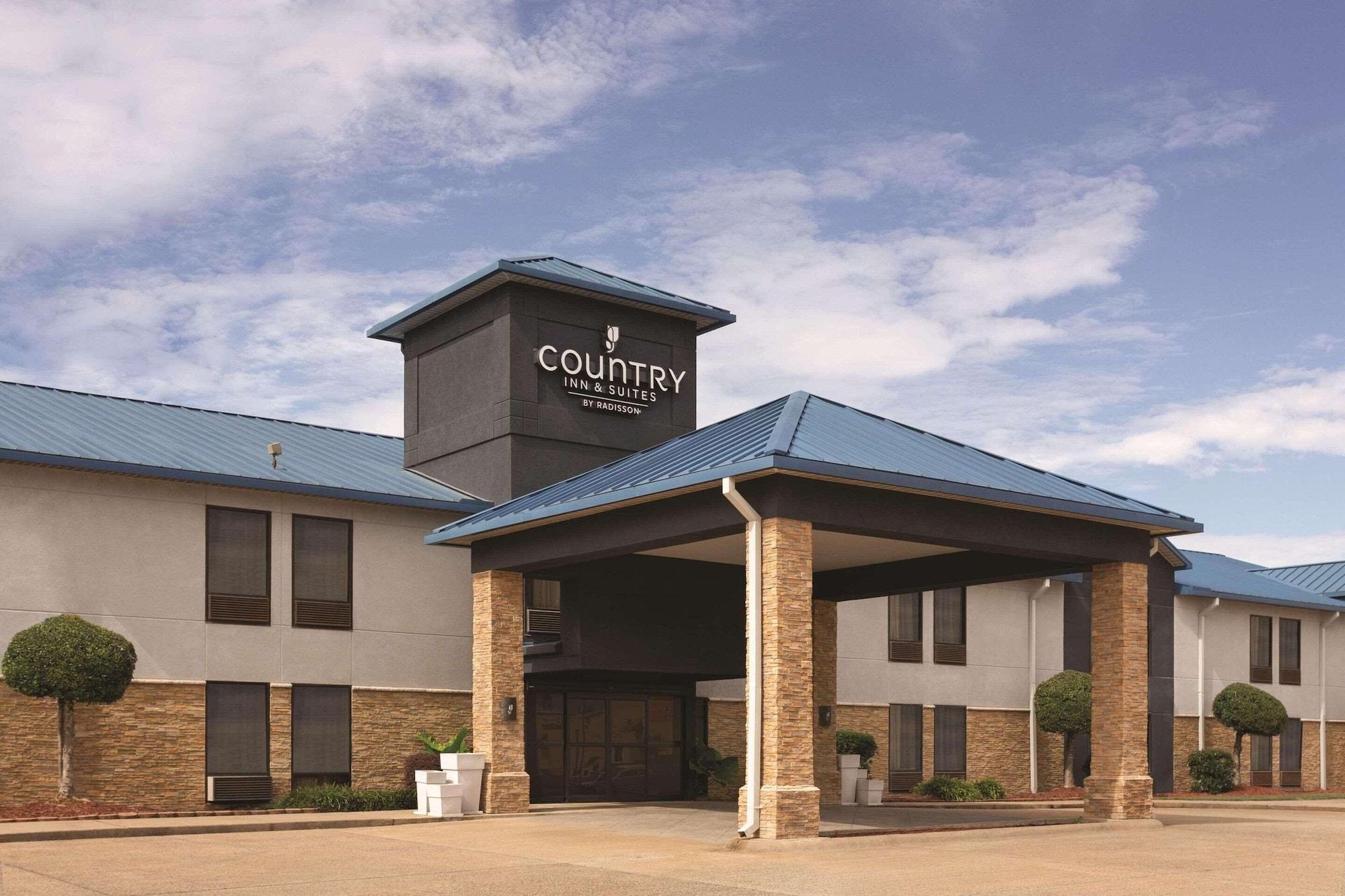 Vista Exterior Country Inn & Suites by Radisson, Bryant (Little Rock), AR