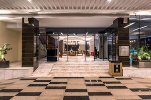 Alojamiento - Neelkanth Sarovar Premiere