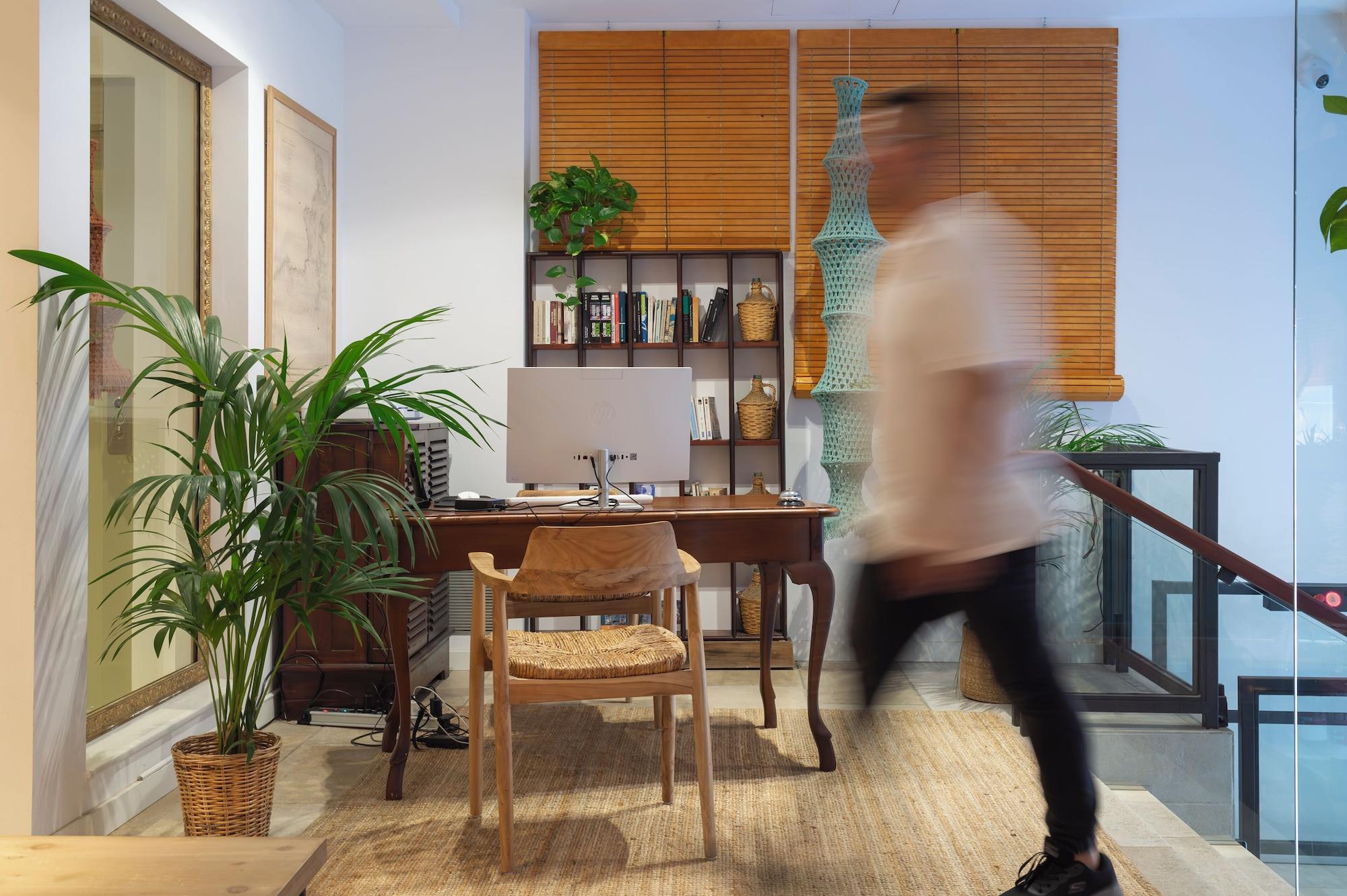 Vista Lobby Hostal Boutique Es Portalet