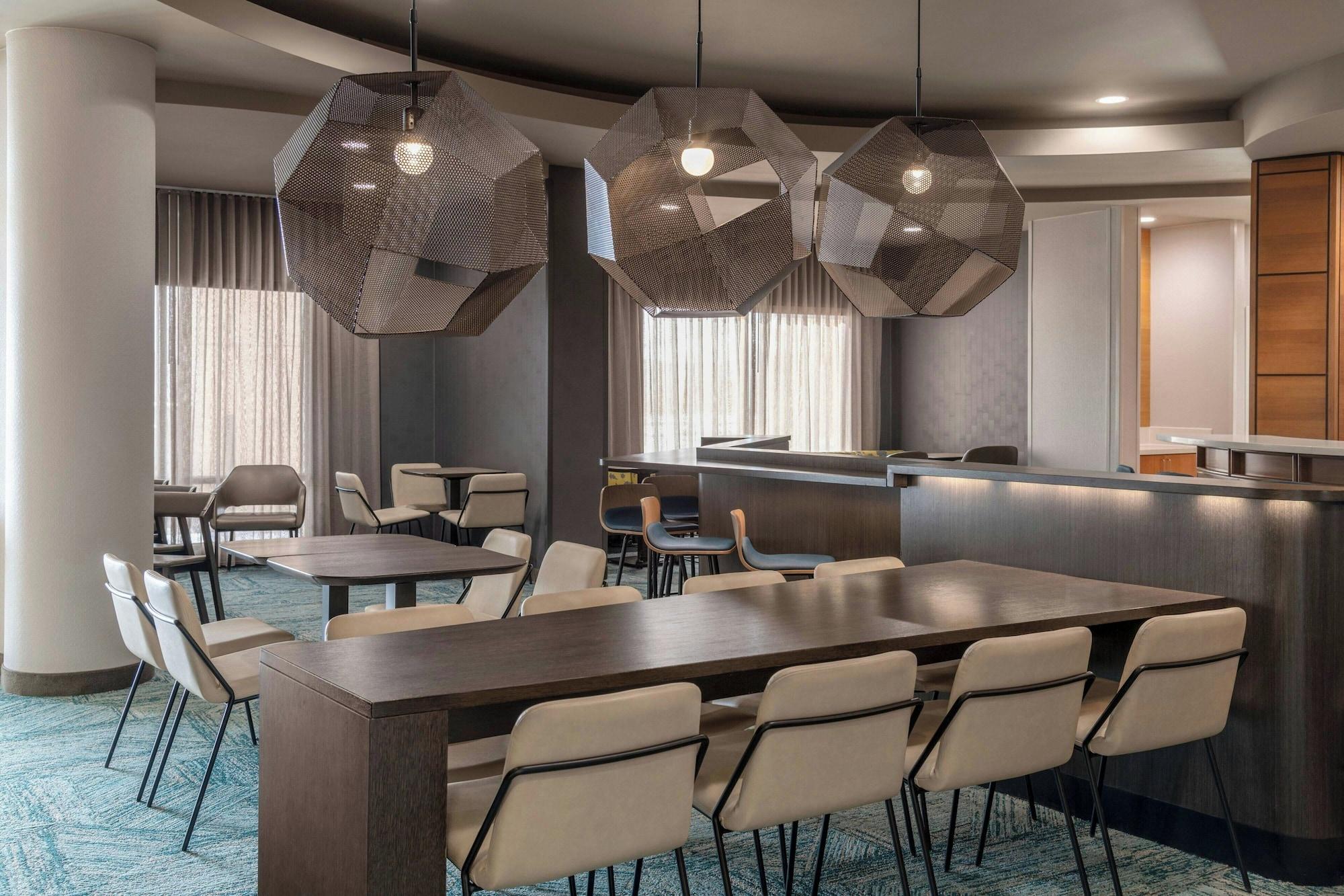 Varios SpringHill Suites Detroit Auburn Hills