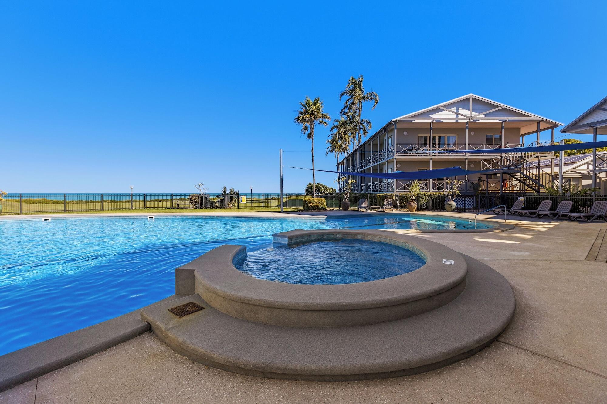 Vista Exterior Moonlight Bay Suites