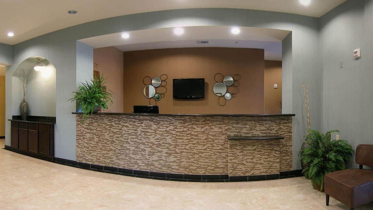 Vista Lobby Quality Inn & Suites - Marlin