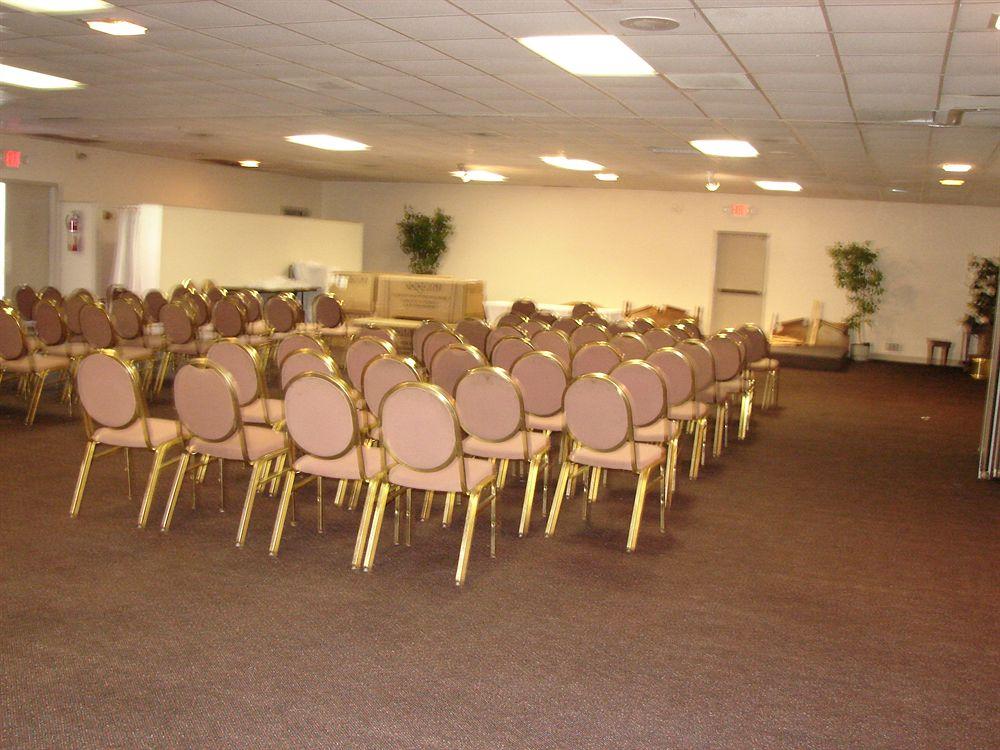 Salón de Baile Columbus Inn & Suites