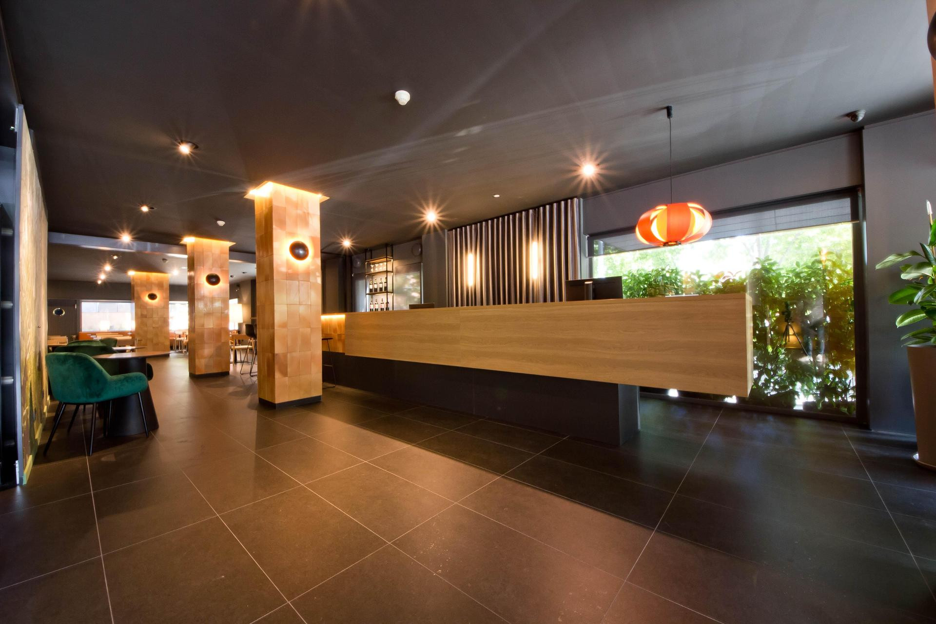 Vista Lobby Aparthotel Atenea Valles
