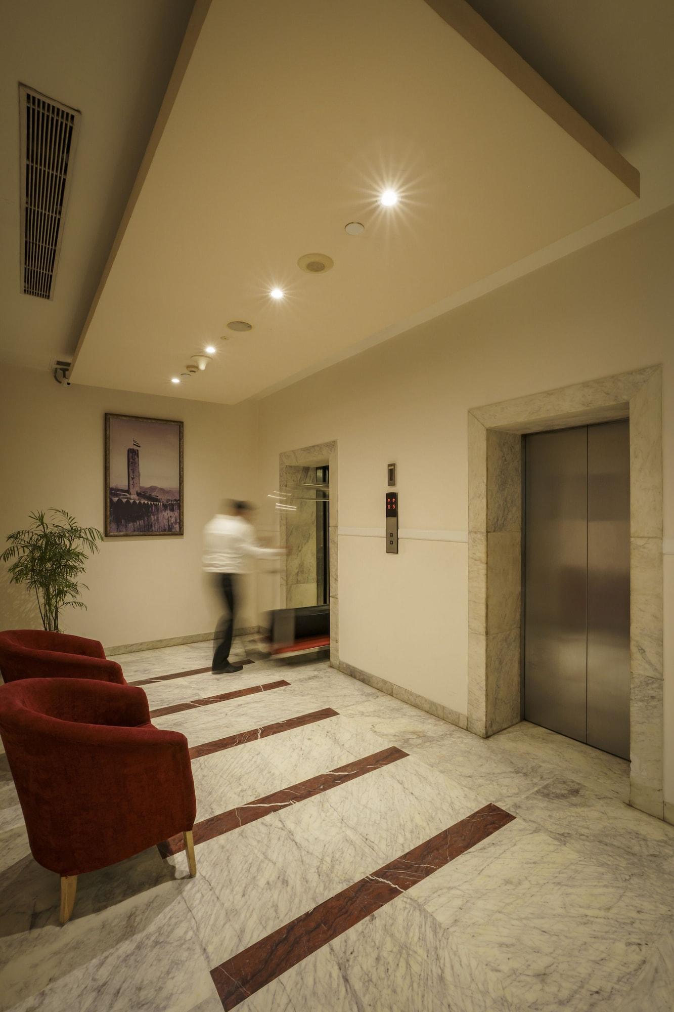 Vista Lobby Caspia Hotel New Delhi Shalimar Bagh